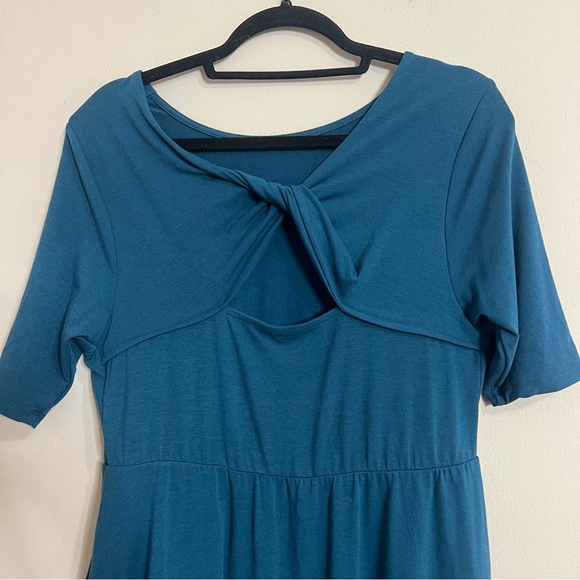 Elegant Teal Dress - Picture 3 of 5